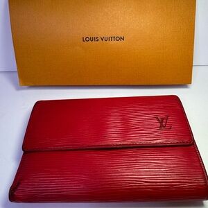 Louis Vuitton Red Women's wallet